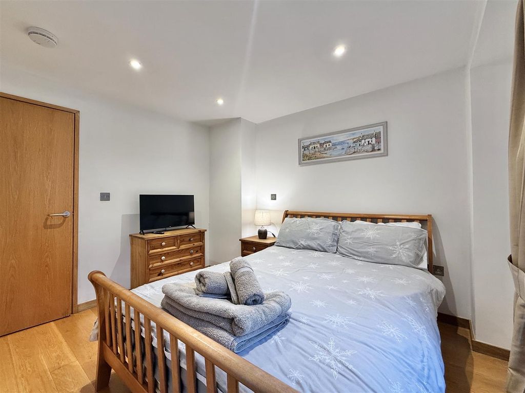 Additional image 13 of 2 bed flat for saleFore Street, Brixham TQ5