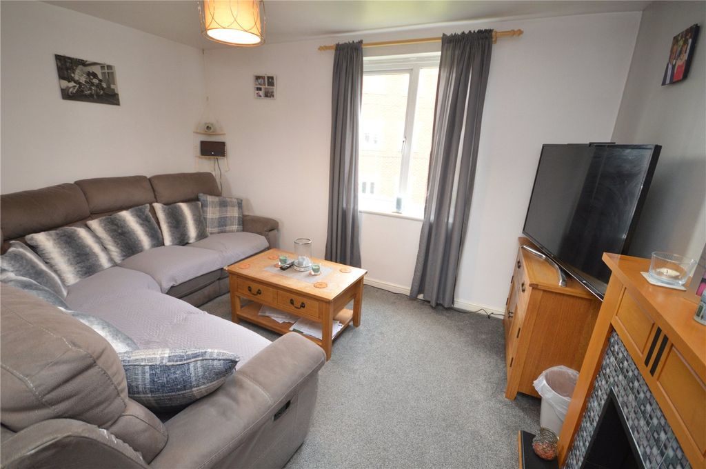 Additional image 4 of 2 bed flat for saleDuke Street, Bridgwater, Somerset TA6
