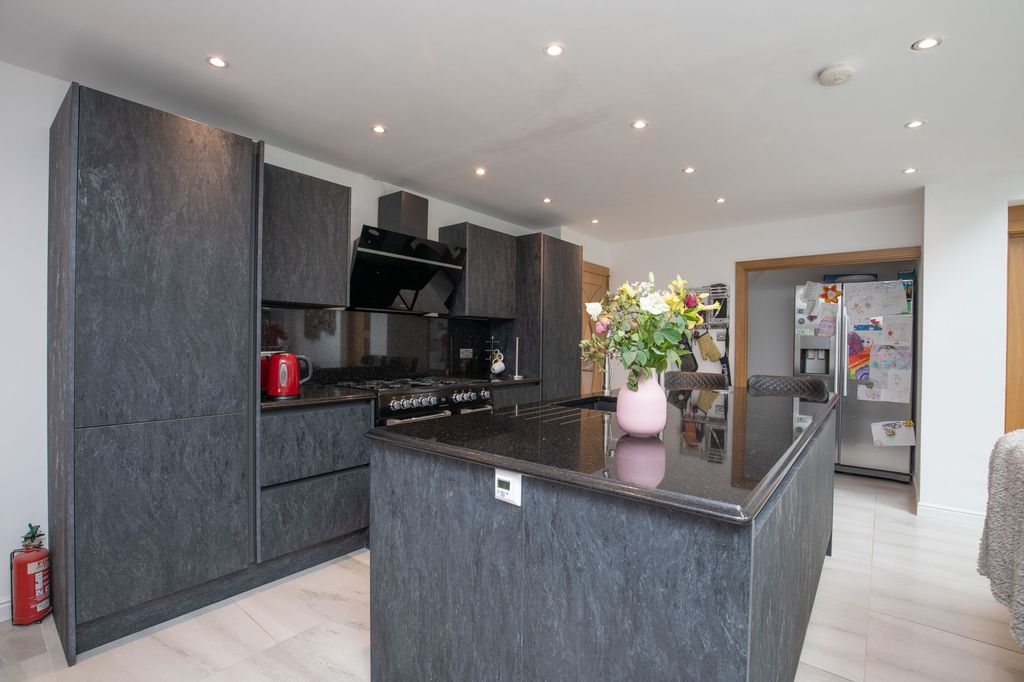 Additional image 13 of 4 bed detached house for saleThe Retreat, Bridgend, Bridgend County CF31