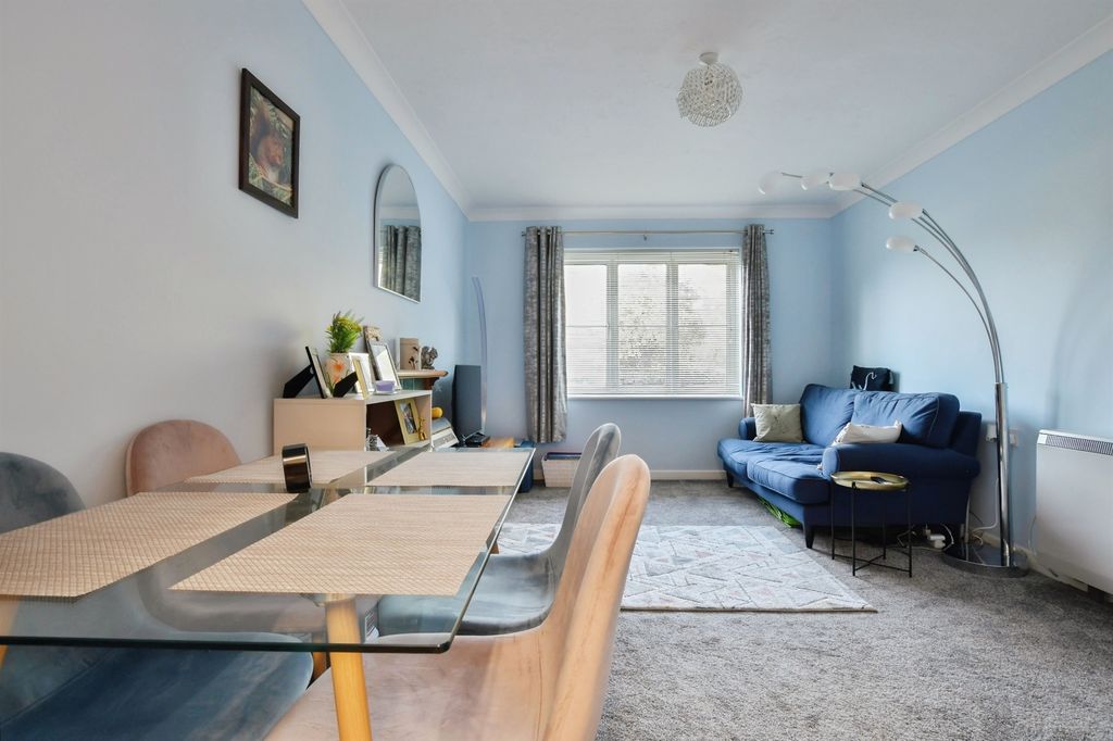 Additional image 6 of 1 bed flat for saleWhite Cliff Mill St, Blandford Forum DT11