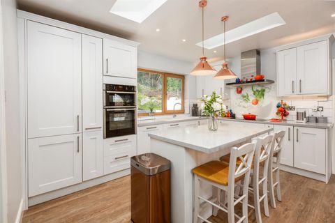 Clydach Road, Craig-Cefn-Parc, Swansea SA6