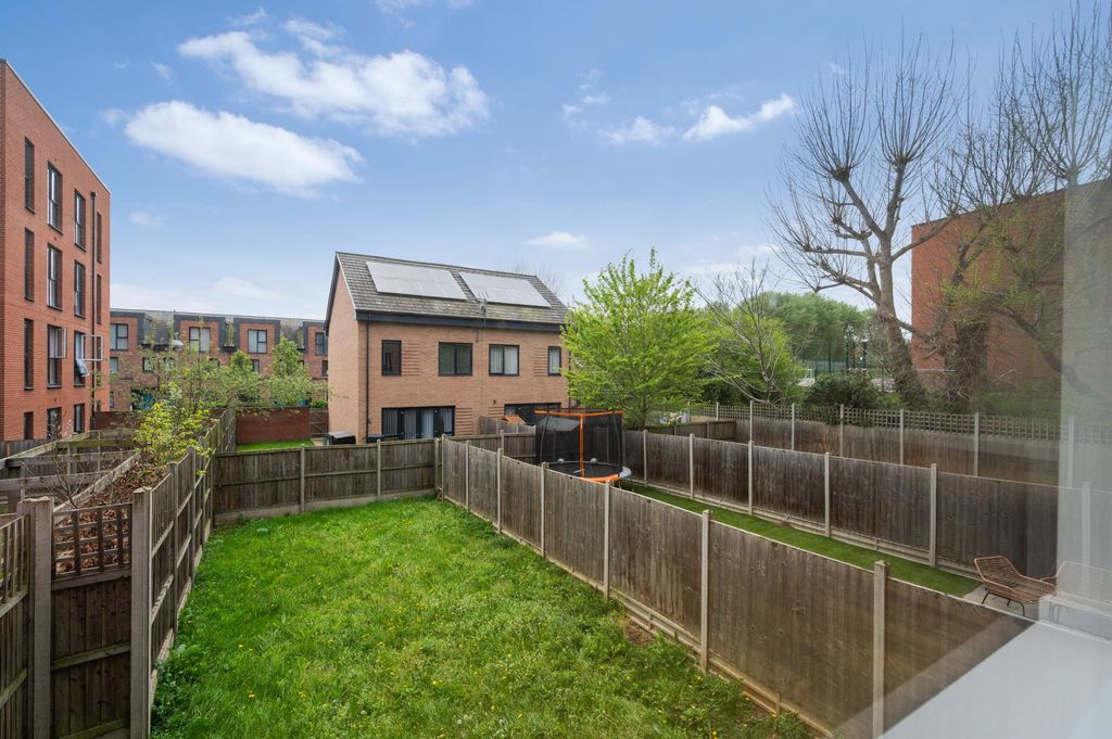 Additional image 2 of 4 bed end terrace house for saleReynard Way, Brentford TW8