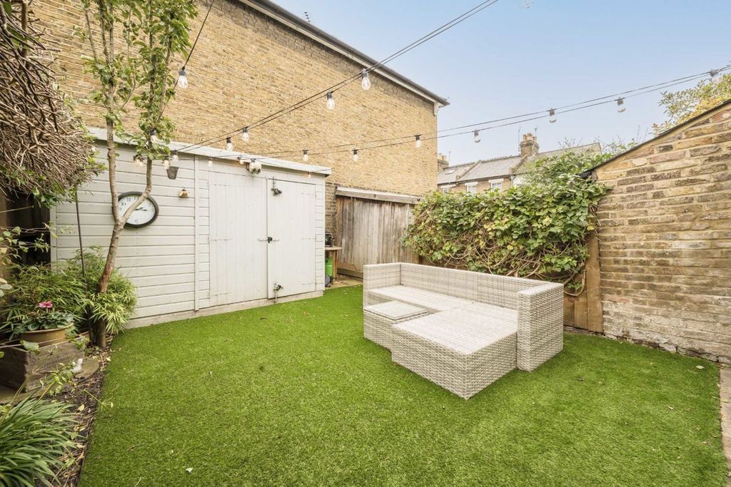 Additional image 7 of 3 bed terraced house for saleBrook Road South, Brentford TW8