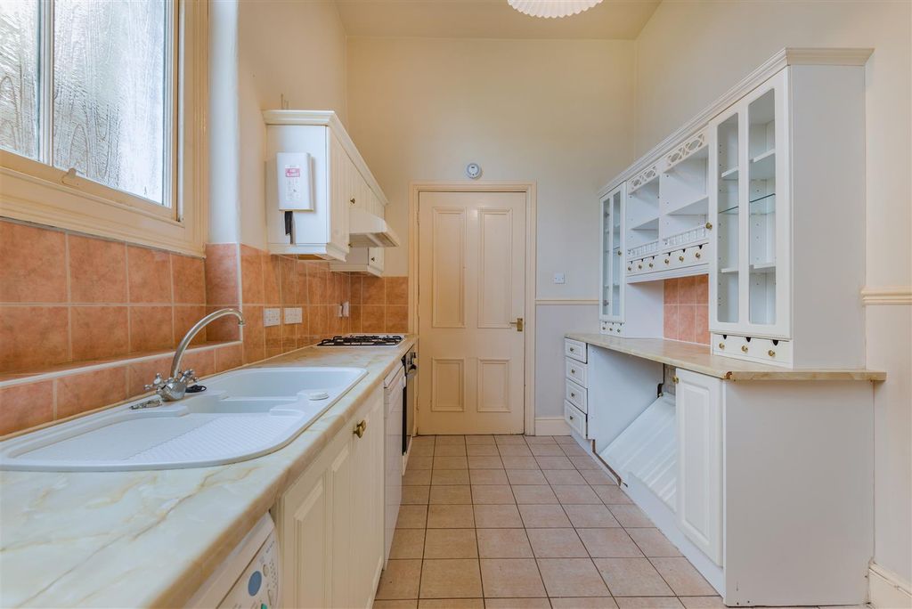 Additional image 5 of 1 bed flat for saleHigh Street, Newnham GL14