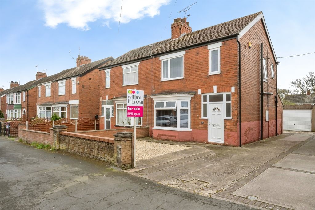3 bed semi-detached house for saleReginald Road, Scunthorpe DN15