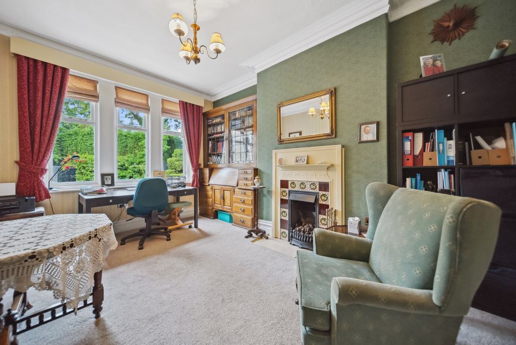 Additional image 6 of 6 bed detached house for saleLeeds Road, Idle, Bradford, West Yorkshire BD10
