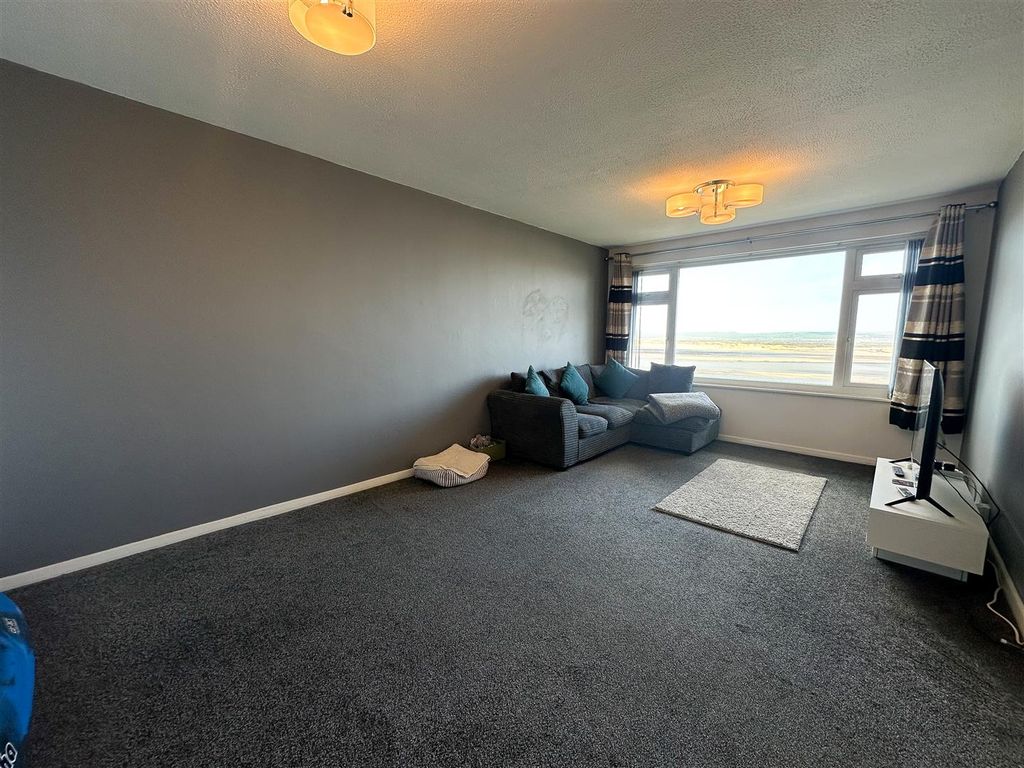 Additional image 5 of 2 bed flat for saleThe Mount, Appledore EX39