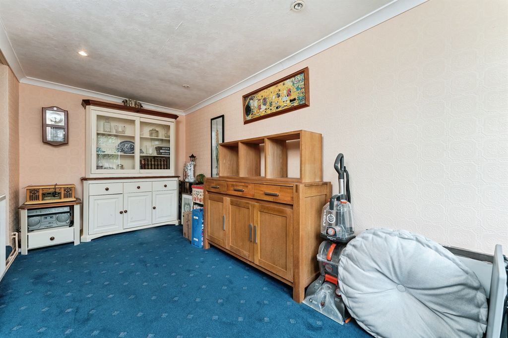 Additional image 13 of 3 bed detached bungalow for saleSt. Margarets Drive, Brandon IP27