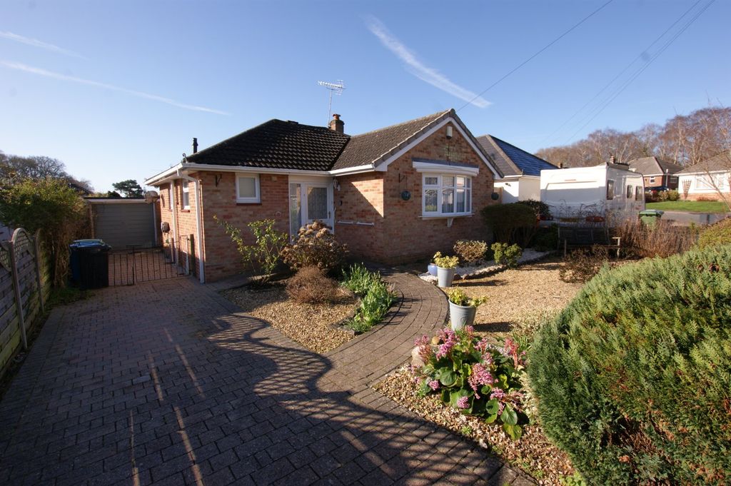 2 bed bungalow for saleStoborough Drive, Broadstone, Dorset BH18