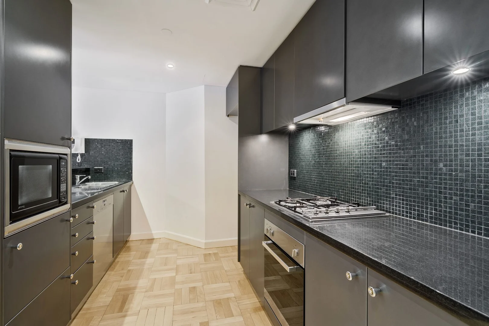 Additional image 2 of 204/2 Dind Street, Milsons Point NSW 2061