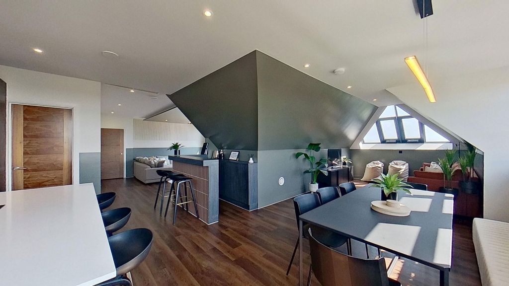 Additional image 4 of 3 bed penthouse for saleConvent Road, Broadstairs CT10