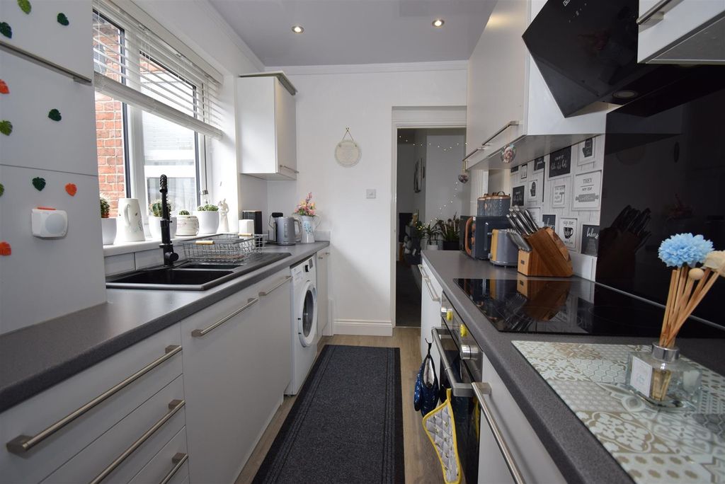 Additional image 8 of 3 bed flat for saleVine Street, South Shields NE33