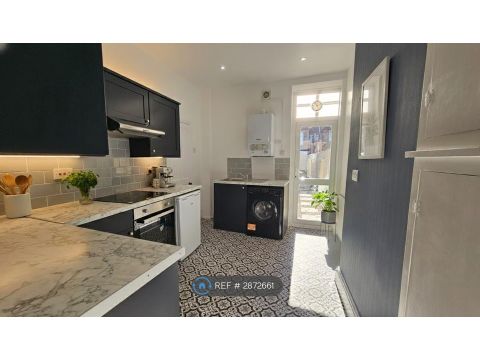 Powerscourt Road, Portsmouth PO2