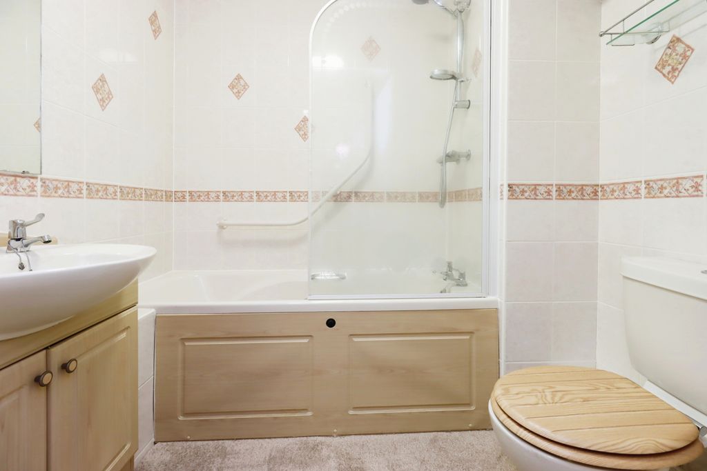 Additional image 6 of 2 bed flat for saleHazledine Court, Shrewsbury SY3