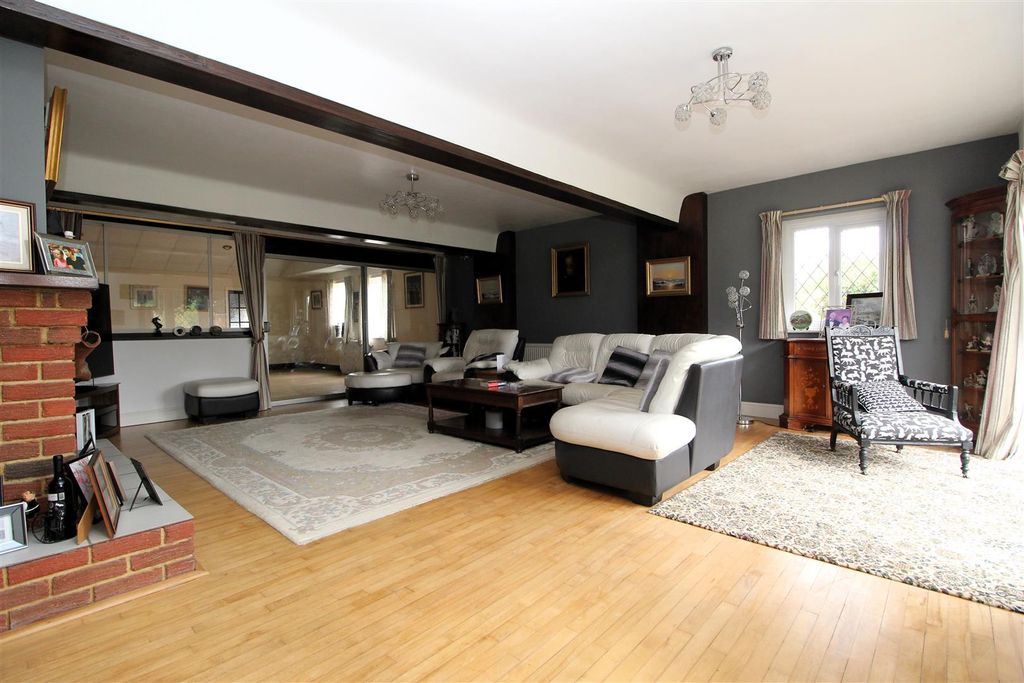 Additional image 3 of 4 bed detached house for saleNorth Foreland Road, Broadstairs CT10