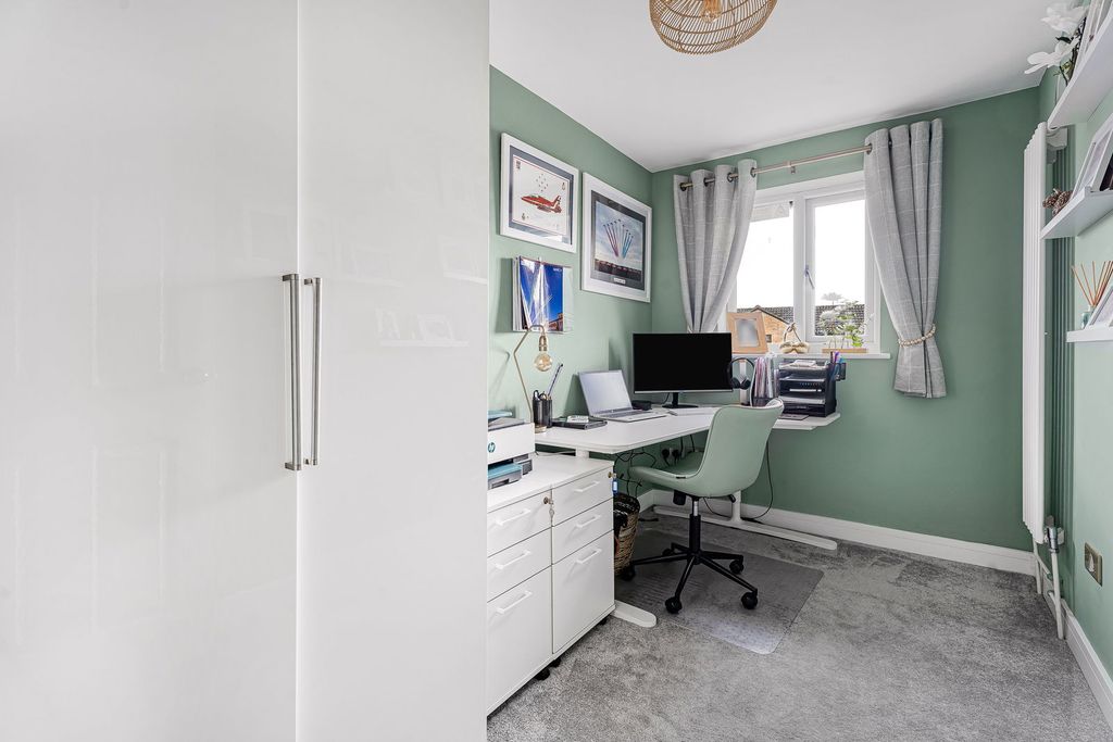 Additional image 18 of 5 bed detached house for saleHolly Close, Brackley NN13