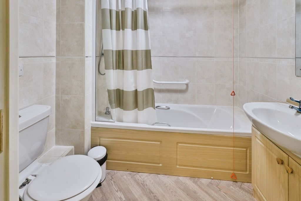 Additional image 6 of 1 bed flat for saleFarthings Court, Bridgnorth WV16