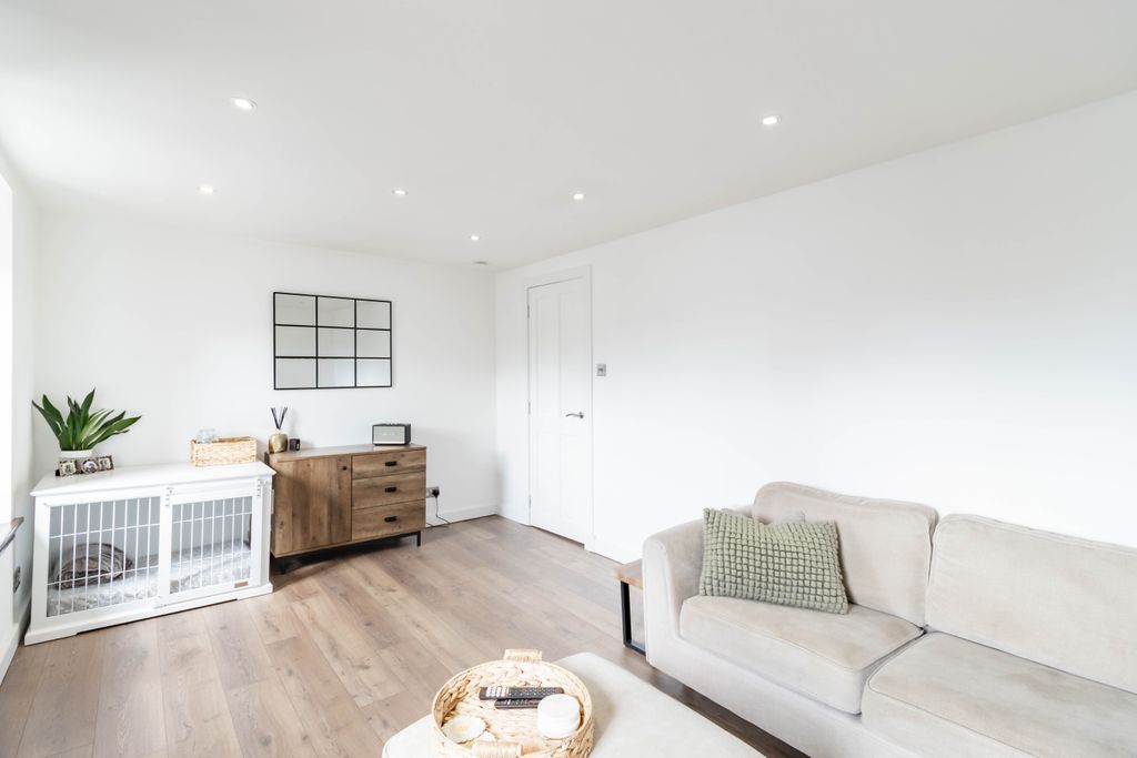 Additional image 6 of 3 bed flat for saleBlackfriars Street, Montrose DD10