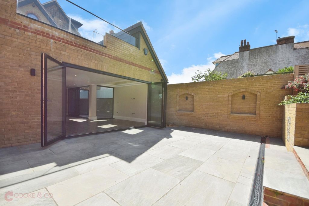 Additional image 24 of 4 bed semi-detached house for saleEastern Esplanade, Broadstairs, Kent CT10