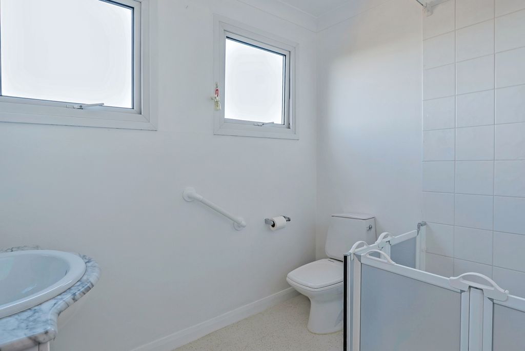 Additional image 10 of 4 bed flat for saleAdmirals Walk, West Cliff Road, Bournemouth, Dorset BH2