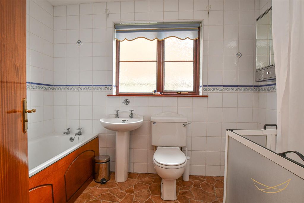 Additional image 23 of 4 bed detached bungalow for saleMeadow Lands, Antrim BT41
