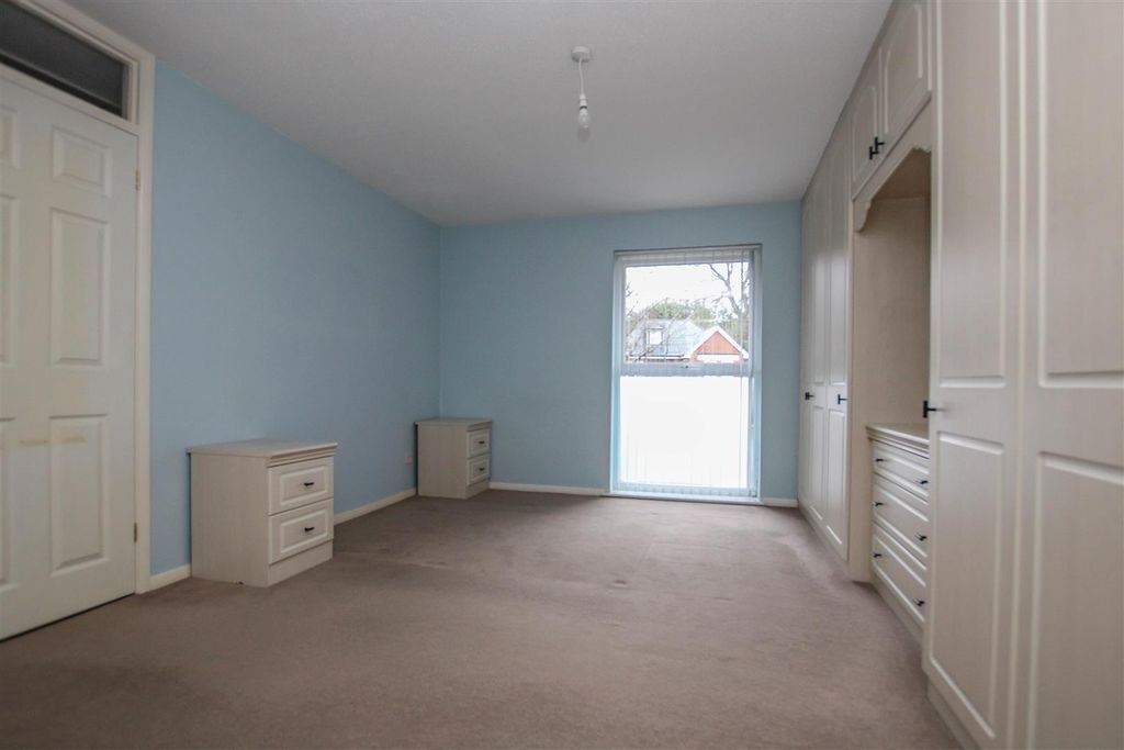 Additional image 8 of 4 bed detached house for saleHeadley Chase, Warley, Brentwood CM14