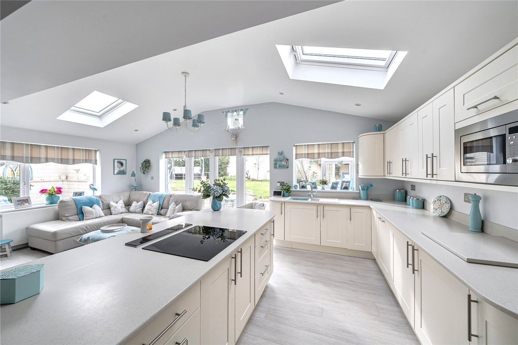 Additional image 3 of 5 bed detached house for saleWood Close, Wells, Somerset BA5