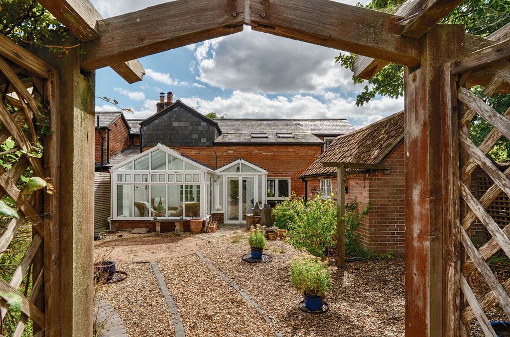Additional image 14 of 3 bed cottage for saleWaters Green, Brockenhurst SO42
