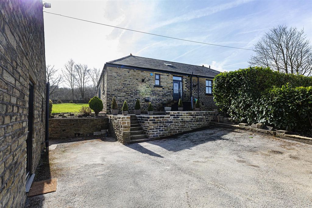 Additional image 43 of 4 bed detached house for saleBeaconsfield Road, Clayton, Bradford BD14