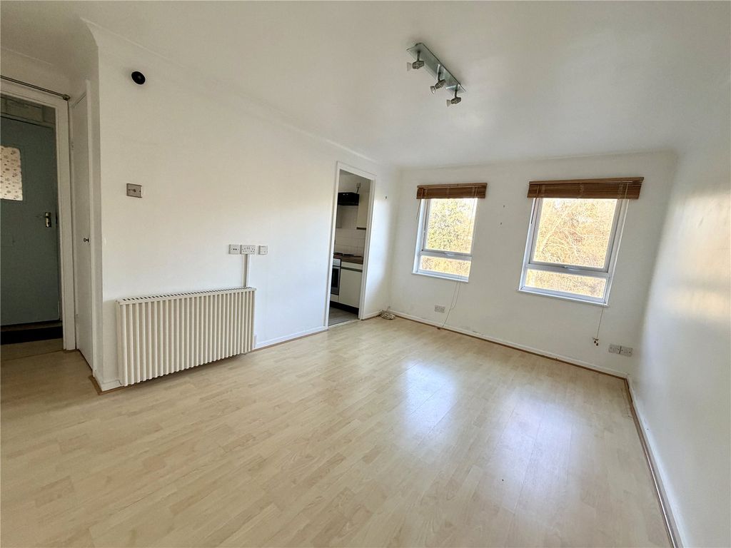 Additional image 2 of 1 bed flat for saleBankhill Drive, Lymington, Hampshire SO41