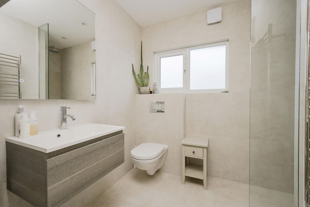 Additional image 16 of 4 bed end terrace house for saleChurch Walk, Brentford TW8