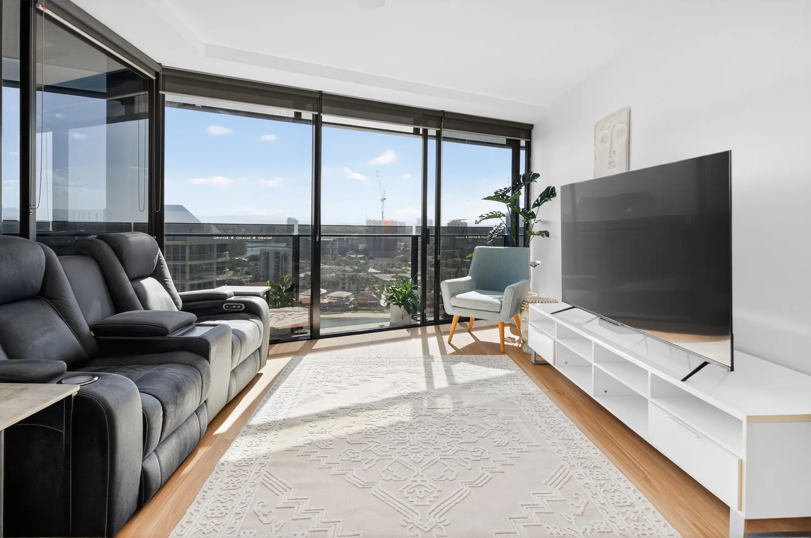 Additional image 2 of 1136/9 Ferny Avenue, Surfers Paradise QLD 4217