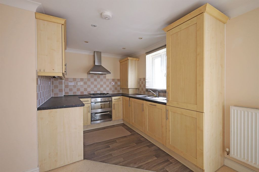 Additional image 7 of 1 bed flat for saleSt Thomas Drive PE21