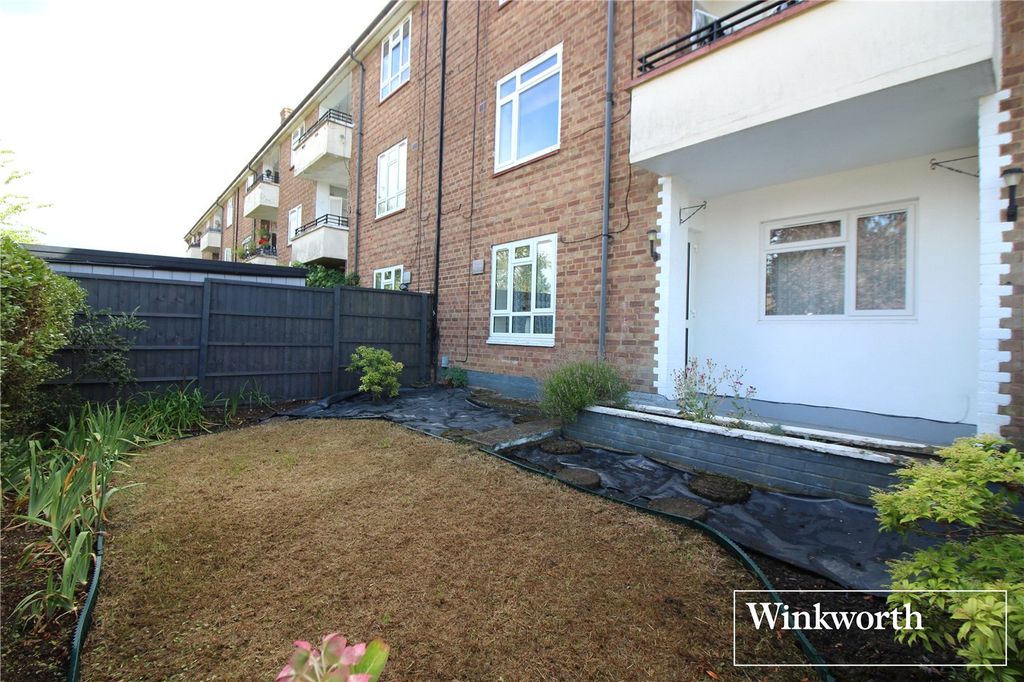 Additional image 11 of 2 bed flat for saleAllerton Road, Borehamwood WD6