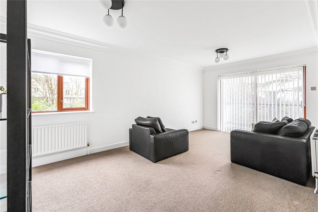 Additional image 7 of 2 bed flat for saleAllum Lane, Elstree, Borehamwood, Hertfordshire WD6