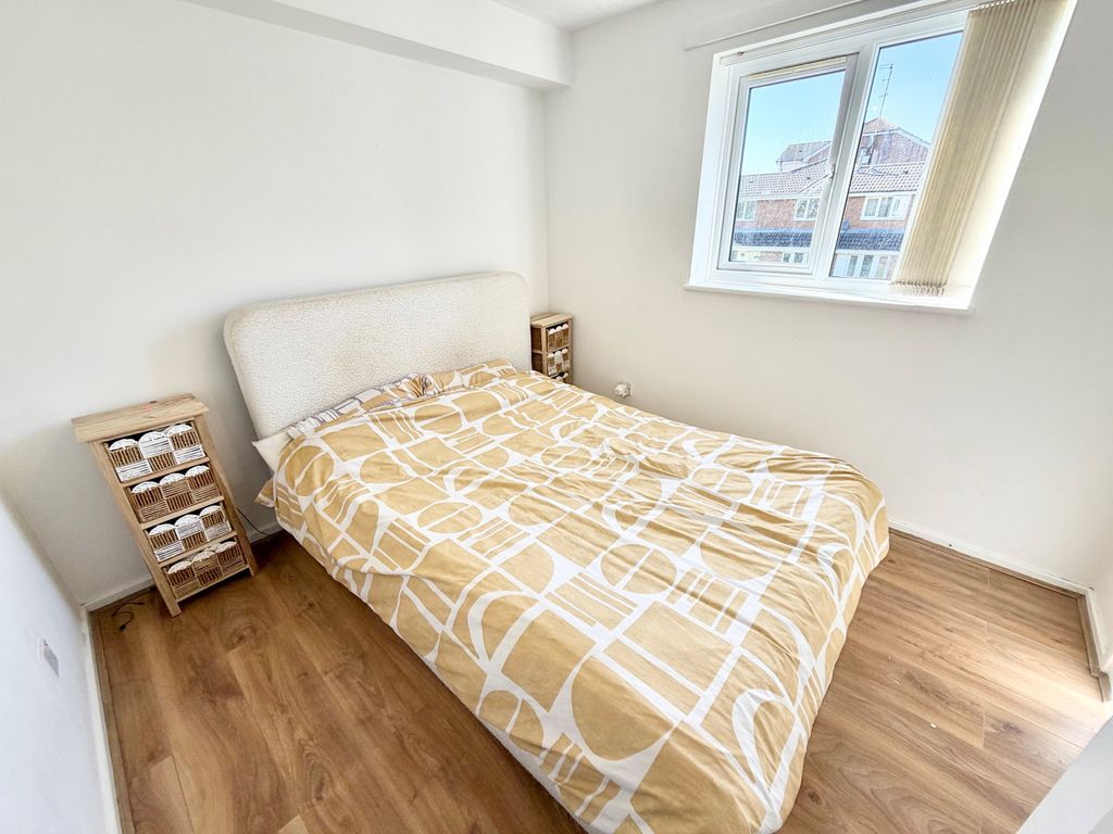 Additional image 8 of 2 bed flat for saleFoxdale Drive, Brierley Hill DY5
