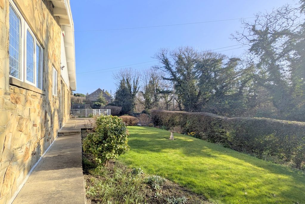 Additional image 23 of 4 bed detached bungalow for saleGlyrroen, Westgate, Clifton, Brighouse HD6