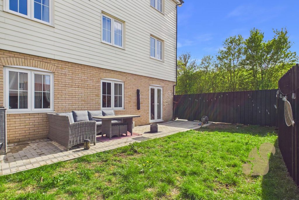 Additional image 8 of 2 bed flat for saleLegg Close, Braintree CM7