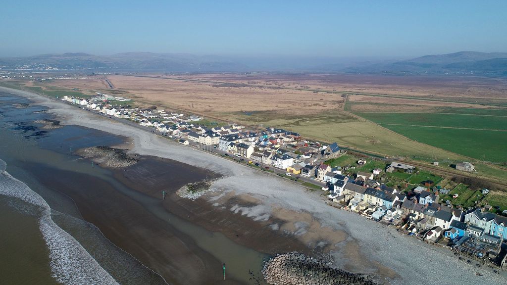 Additional image 13 of 7 bed semi-detached house for saleHigh Street, Borth SY24