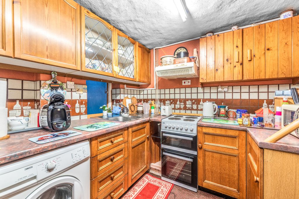 Additional image 2 of 3 bed end terrace house for saleMill Street, Bridgnorth WV15