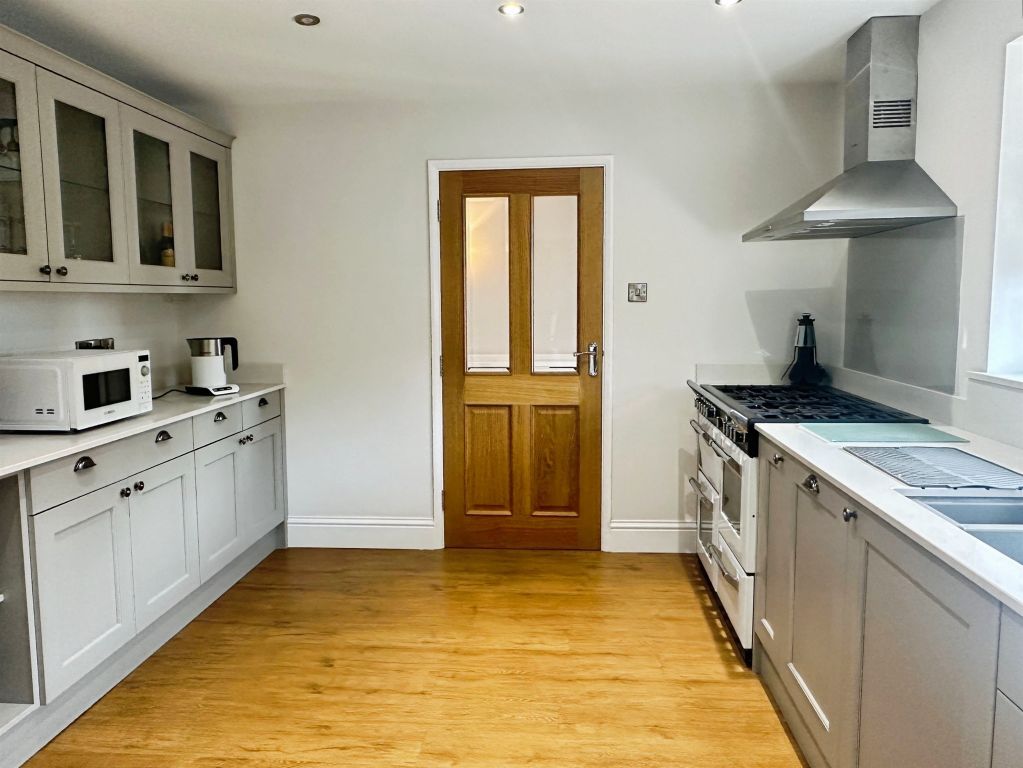 Additional image 4 of 5 bed detached bungalow for saleWilloughby Road, Bourne PE10