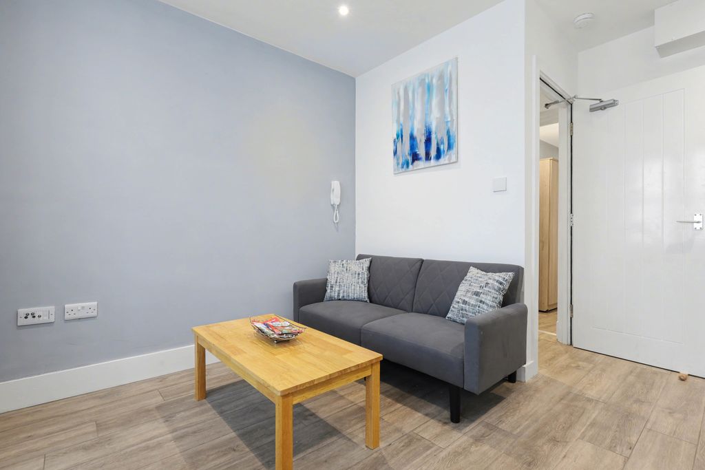 Additional image 5 of 5 bed flat for saleFive Flats, Abingdon Road, Oxford OX1