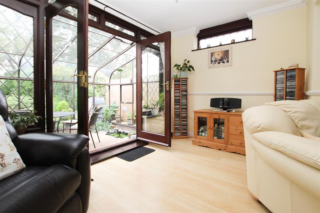 Additional image 8 of 3 bed detached bungalow for saleRushdene Road, Brentwood CM15