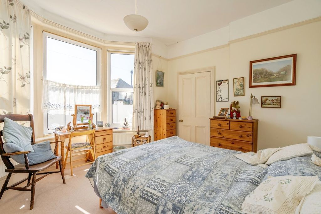 Additional image 9 of 2 bed flat for saleAldwick Avenue, Bognor Regis PO21