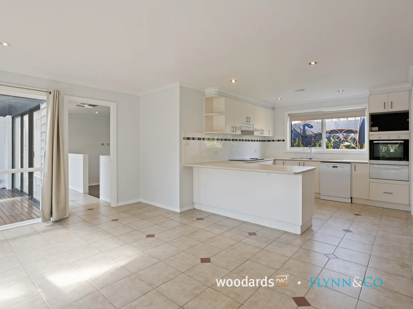 361 Waterfall Gully Road, Rosebud VIC 3939 photo 4