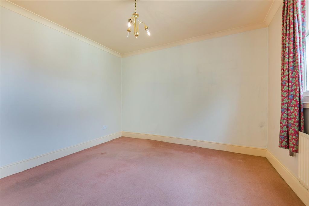 Additional image 8 of 1 bed flat for saleHigh Street, Newnham GL14
