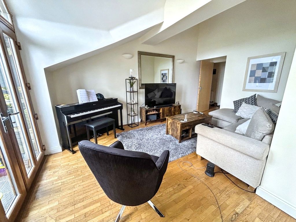 Additional image 4 of 2 bed flat for saleNunn Gardens, Fellside Road, Whickham, Newcastle Upon Tyne NE16