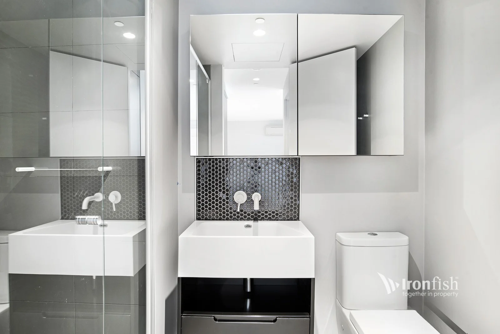 Additional image 4 of 1206/442 Elizabeth Street, Melbourne VIC 3000