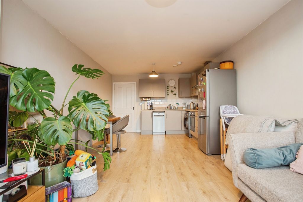 Additional image 12 of 2 bed flat for saleManor Way, Borehamwood WD6