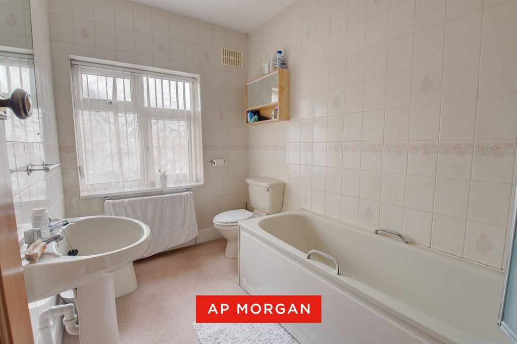 Additional image 16 of 4 bed detached house for saleVictoria Road, Bromsgrove, Worcestershire B61
